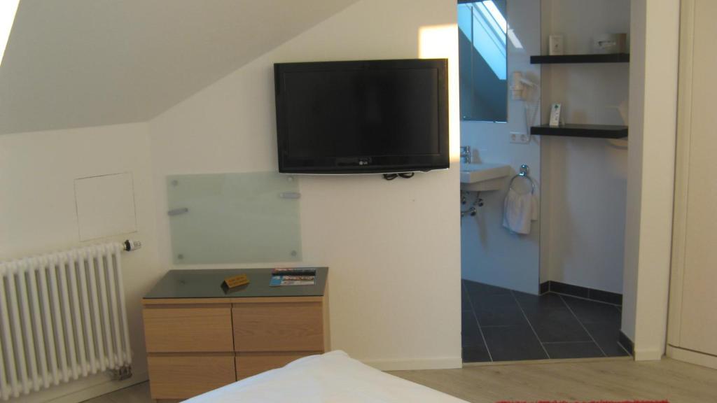 Hotel Barbarossa Karlsruhe Stadtmitte מראה חיצוני תמונה