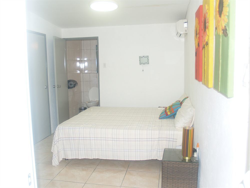 Hotel Barbarossa Karlsruhe Stadtmitte מראה חיצוני תמונה