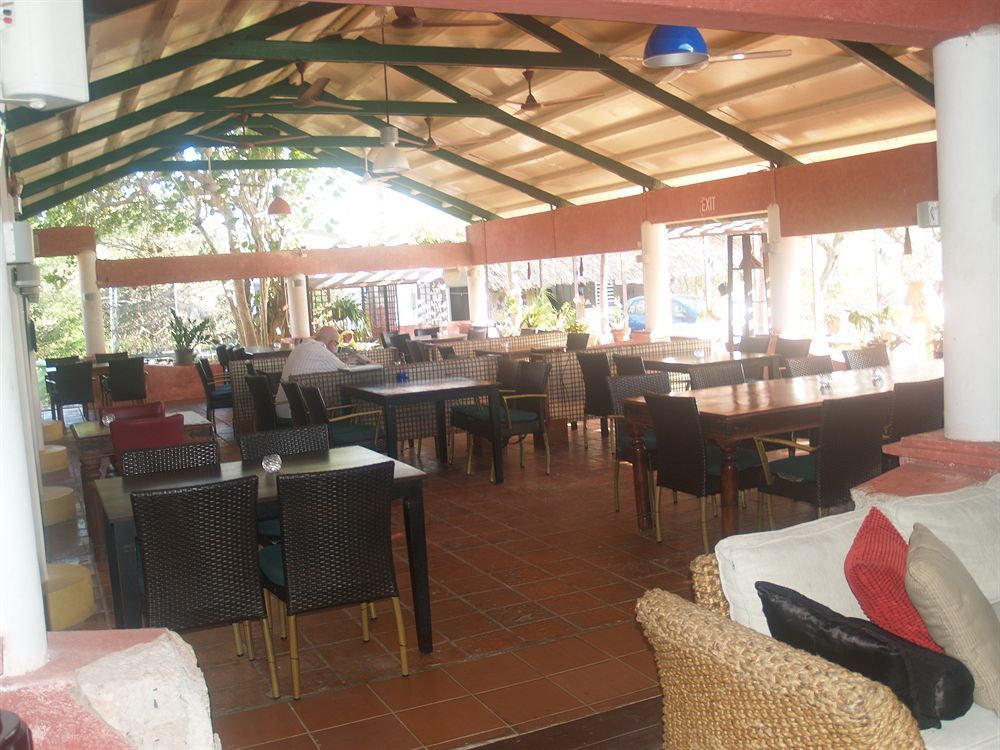 Hotel Barbarossa Karlsruhe Stadtmitte מראה חיצוני תמונה