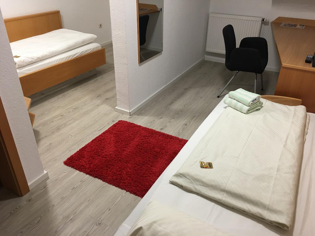 Hotel Barbarossa Karlsruhe Stadtmitte מראה חיצוני תמונה