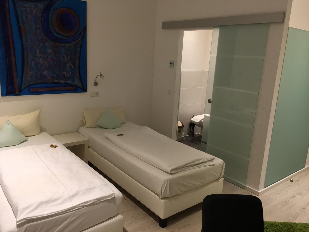 Hotel Barbarossa Karlsruhe Stadtmitte מראה חיצוני תמונה